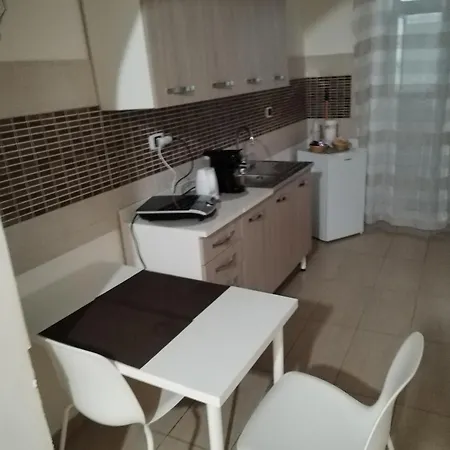 Stefy's Apartmán Bari